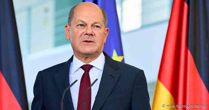 Migranti, Scholz: “Troppi arrivi in Germania, controlli aggiuntivi ai confini”. FdI: “Ipocrita”