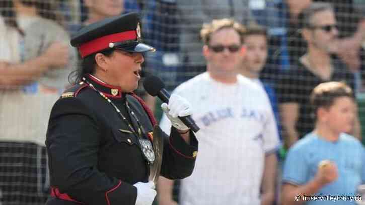 Indigenous police officer hopes to inspire with trilingual ‘O Canada’ at Jays game
