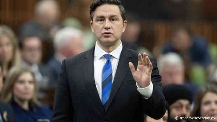 Pierre Poilievre called out for Truth and Reconciliation Day photos with Inuk elder