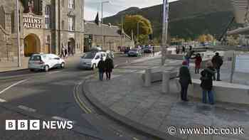 Woman dies days after being hit by cyclist in Edinburgh