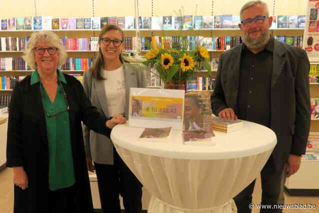 Biografie Julie Van Espen onverwachte bestseller: al 15.700 verkochte exemplaren, opbrengst naar goed doel