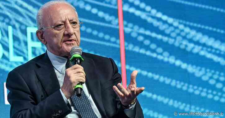 “Maleducati, imbecilli, pinguini”: De Luca rischia di vedere sfumare il terzo mandato e passa agli insulti ai “nuovi dirigenti” del Pd