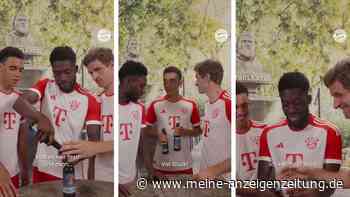 Müller hilft Bayern-Stars beim Bierflaschenöffnen – einer schafft es, der andere scheitert grandios