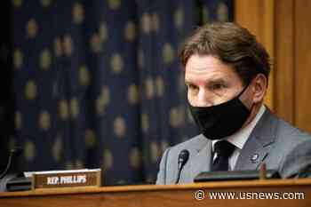 US Lawmaker Phillips, Eyeing 2024 Challenge to Biden, to Leave House Leadership Role