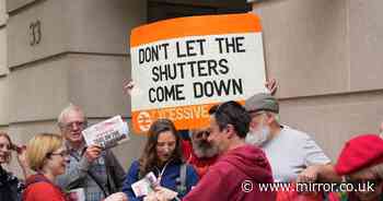 Tory transport boss defends plan to shut hundreds of rail station ticket offices