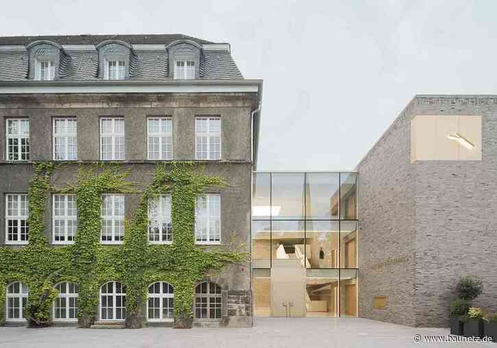 Bürgerservice unterm Olivenbaum
 - Rathauserweiterung in Holzwickede von Bez + Kock Architekten