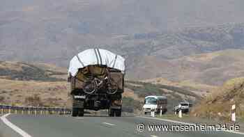 Letzter Flüchtlingsbus aus Berg-Karabach in Armenien