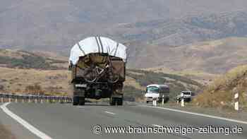 Letzter Flüchtlingsbus aus Berg-Karabach in Armenien