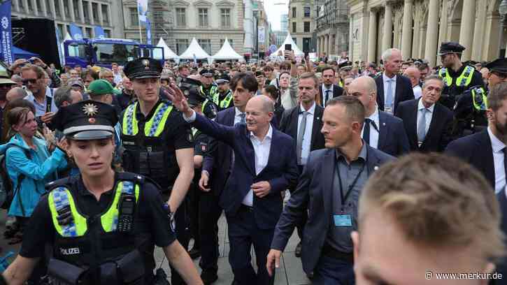Gegendemo der linken Szene zum 3. Oktober in Hamburg