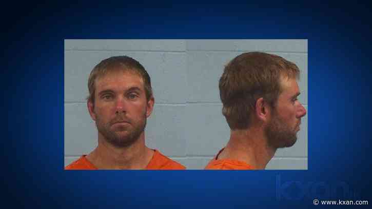 Vehicle of suspect in Bell County homicide found abandoned in Leander, suspect at large, BCSO says