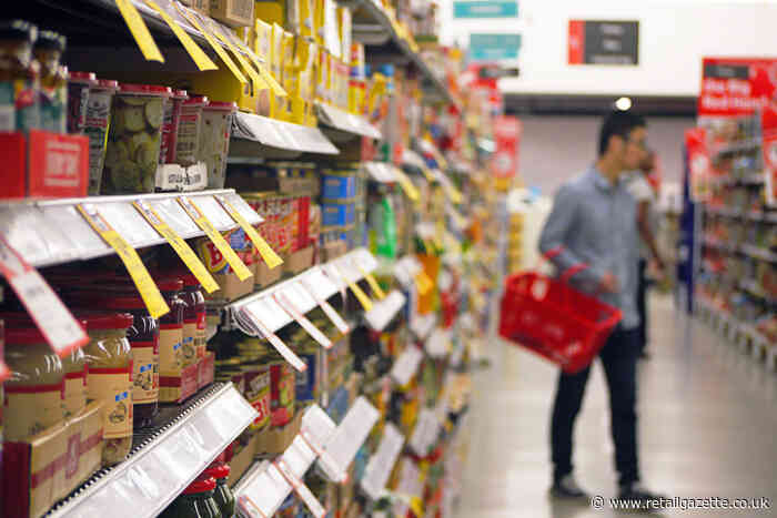 Food prices fall for first time in two years as grocers compete