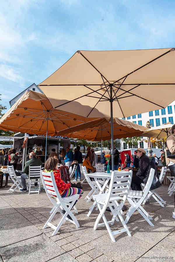 Herbst-, Antik- und Kunsthandwerkermarkt und weitere Attraktionen am verkaufsoffenen Sonntag in Ulm