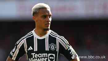 Man Utd v Galatasaray: Antony 'in consideration' for Champions League game