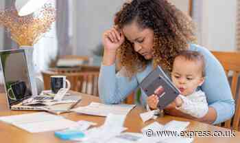 Universal Credit slammed by mother struggling to feed kids - 'it's completely out of sync'