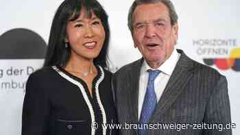 Altkanzler Schröder bei Einheitsfeier