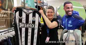 Callum Wilson surprises shoppers as he drops off signed shirt to Jesmond charity shop - here's how you can win it