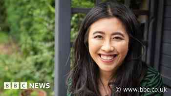 The people going 'monk mode' to limit social media use