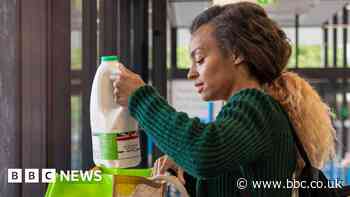 Food prices see first fall for two years as stores compete