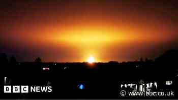 Fireball in Oxfordshire turns sky orange after lightning strike