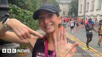 Cardiff Half Marathon: Runners get engaged near finish line