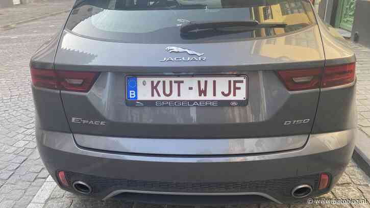 Dit kost een individuele kentekenplaat met KUT-WIJF erop