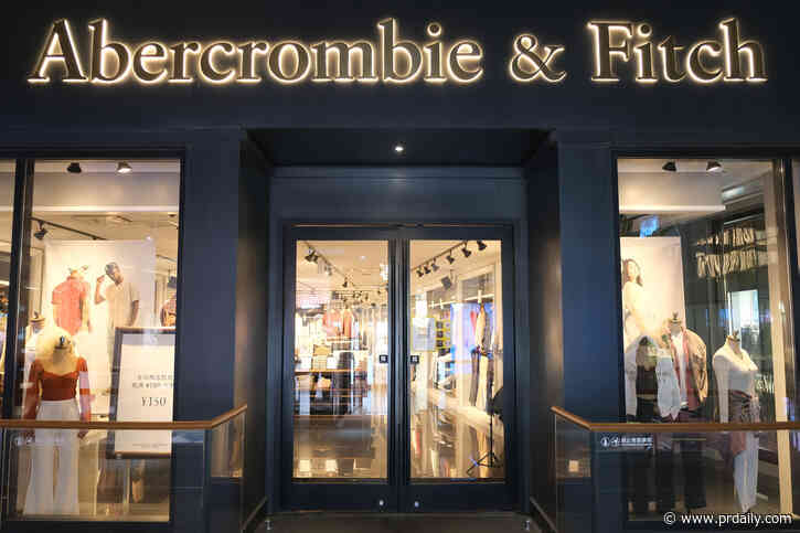The Daily Scoop: Abercrombie & Fitch distance themselves from ex-CEO after sex scandal investigation 