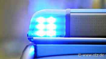 Polizeinachrichten für Jena: Autofahrer beschädigt zwei Fahrzeuge - Unbekannter stiehlt Grill