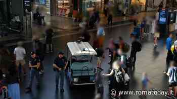Termini: carta stagnola per eludere il sistema anti taccheggio, ladro in manette