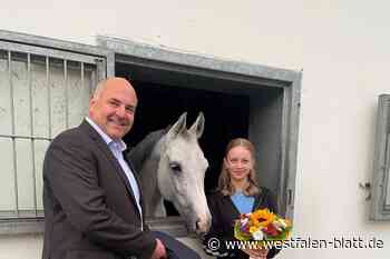 Schloß Holte-Stukenbrock: Glückwunsch an  Finja Mayleen Neubauer