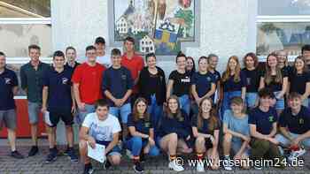 Funklehrgang mit kreativen Elementen: 24 Nachwuchskräfte meistern Pflichtmodul