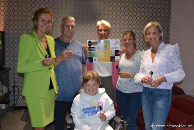 Margot (51) financiert met gewonnen prijs eerste brilletje van revaliderend kankerpatiëntje Liloe (8): “Blij dat we ook dat bedrag niet zelf moeten ophoesten”