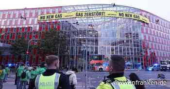 Greenpeace: Protest auf Uniper-Zentrale gegen Wal-Gefährdung