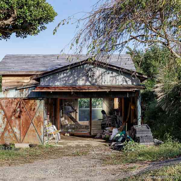 Kurosawa Kawara-Ten turns disused Japanese house into wood-clad office