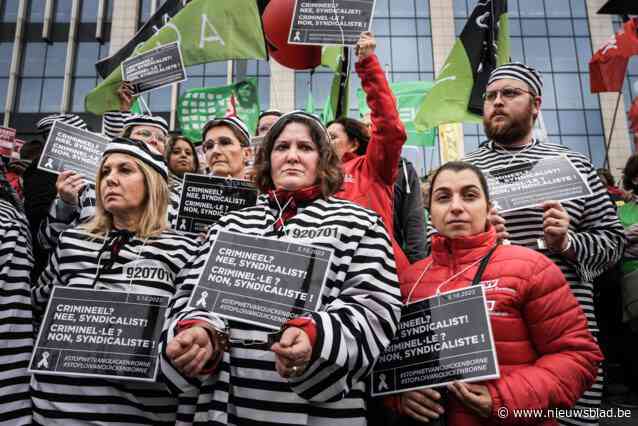 Vakbonden en ngo’s betogen opnieuw tegen “betogingsverbod”: “Geen misdaad maar een recht”