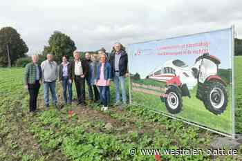 Plakataktion der Landwirte gegen Trassenpläne der Bahn