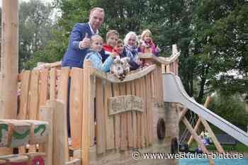 50 Kinder entern mit Begeisterung neues Piratenschiff