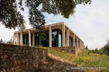 Hypostyle House / Miguel Marcelino
