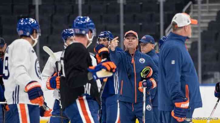 Oilers sign forward Stonehouse to three-year, entry-level contract