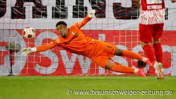 Europa League: Torwart-Patzer leitet Freiburg-Niederlage ein