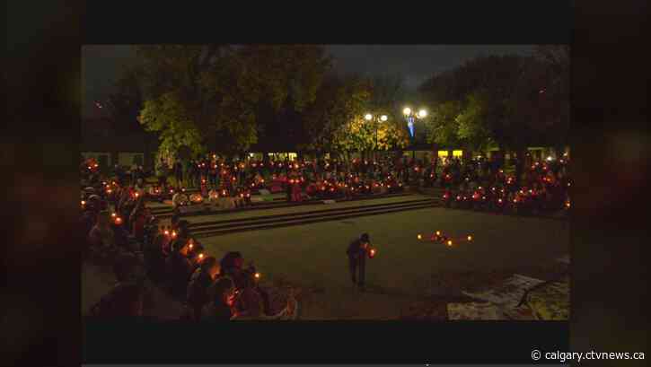 ‘Cannot be silenced’, hundreds gather for Sisters in Spirit Walk and Vigil in Lethbridge
