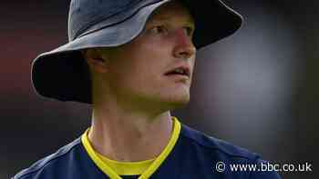 Aneurin Donald joins Derbyshire from Hampshire on two-year deal