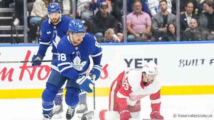 Nylander scores twice, including overtime winner, as Leafs beat Red Wings 4-3