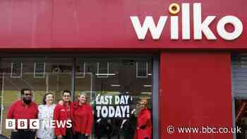 Wilko: Two hundred ex-staff offered jobs by Poundland