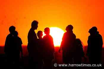 London Weather: Capital to be hit by final 'mini heatwave'