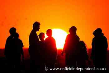 London Weather: Capital to be hit by final 'mini heatwave'