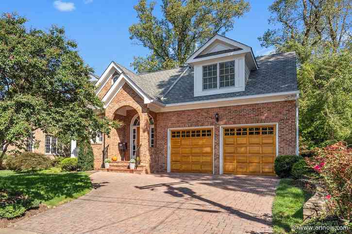 Listing of the Day: 3077 N. Quincy Street