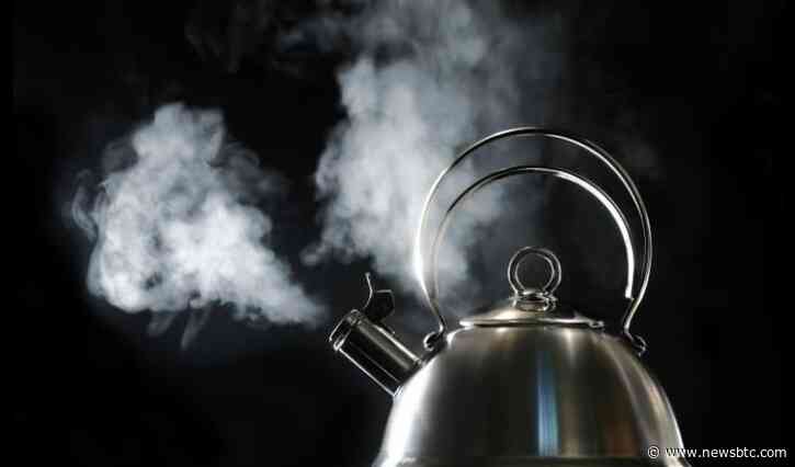 Dogecoin Under Pressure: Will Bearish Momentum Push Meme Coin Below $0.06?