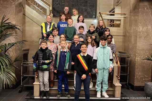 Kindergemeenteraad zet zone 30 in de verf met tekeningen