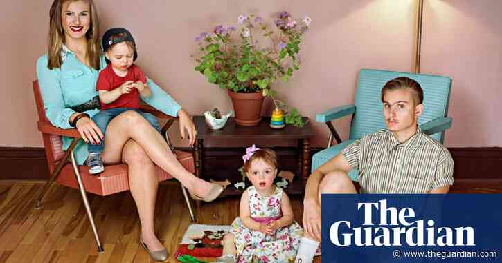 Switch genders and don’t tidy up! How to make a modern family portrait