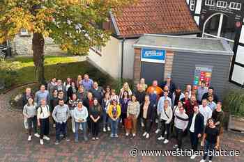 Klimaexperten suchen in Schlangen nachhaltige Lösungen